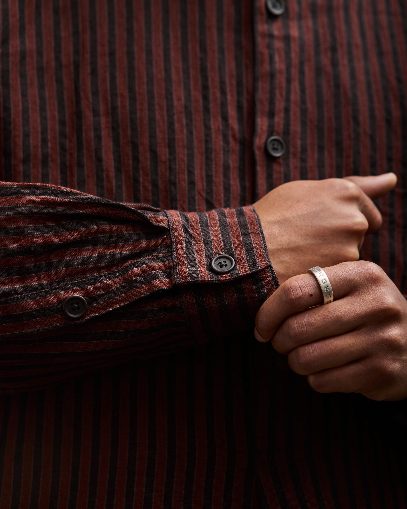 Evan Kinori Pop Over Shirt, Navy/Red Linen Stripe
