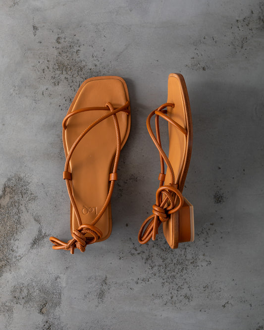LOQ Ara Sandal, Cuero