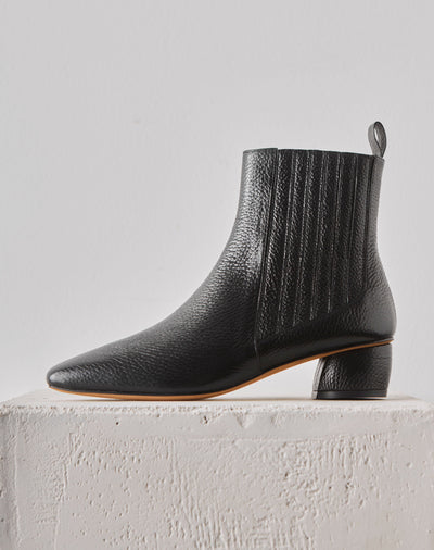 LOQ Moira Boot, Black