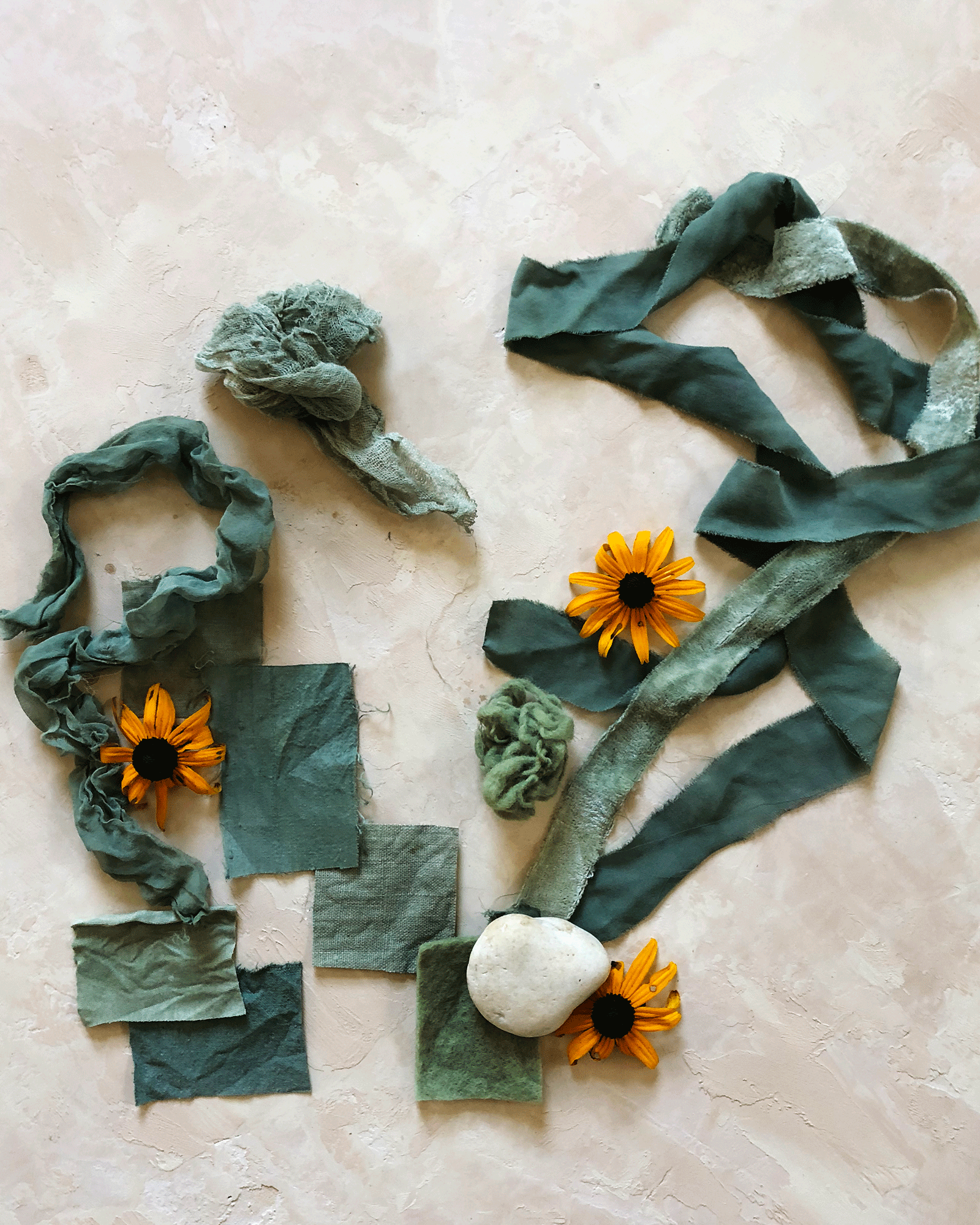 Natural Dyeing Workshop with Maggie Pate, Pigment from Petals