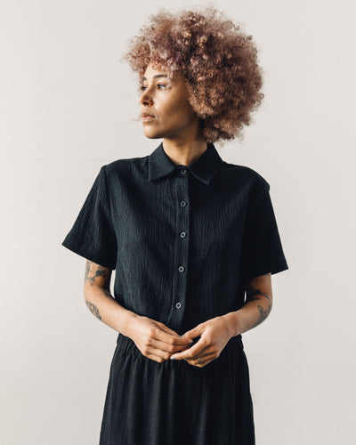 7115 Textured Cropped Button Down, Black