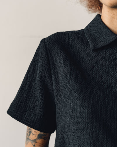 7115 Textured Cropped Button Down, Black