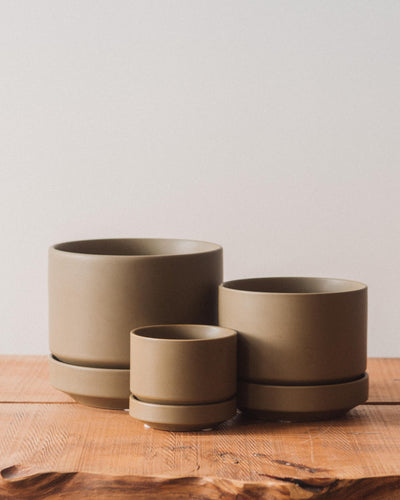 Round Two Pot, Olive