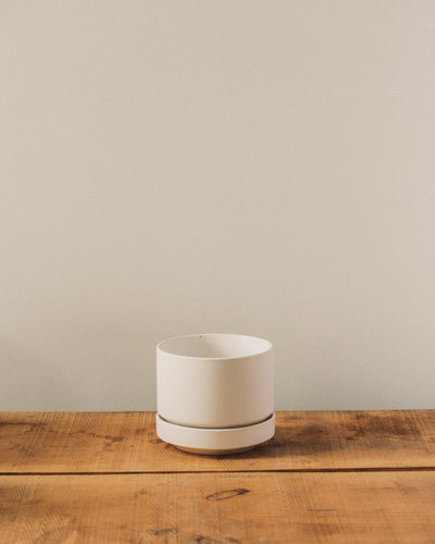Round Two Pot, White