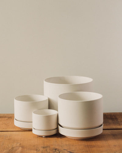 Round Two Pot, White