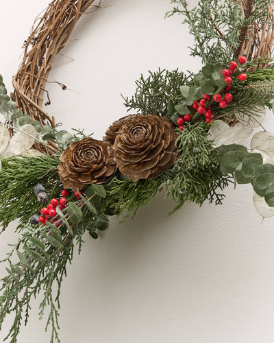 *Preorder* Holiday Grapevine Wreath