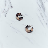 Muse Hoops, Blonde Tortoise