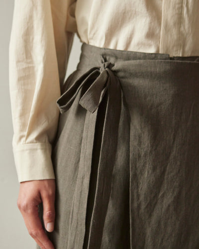 7115 Linen Ainsley Trouser, Dark Oak