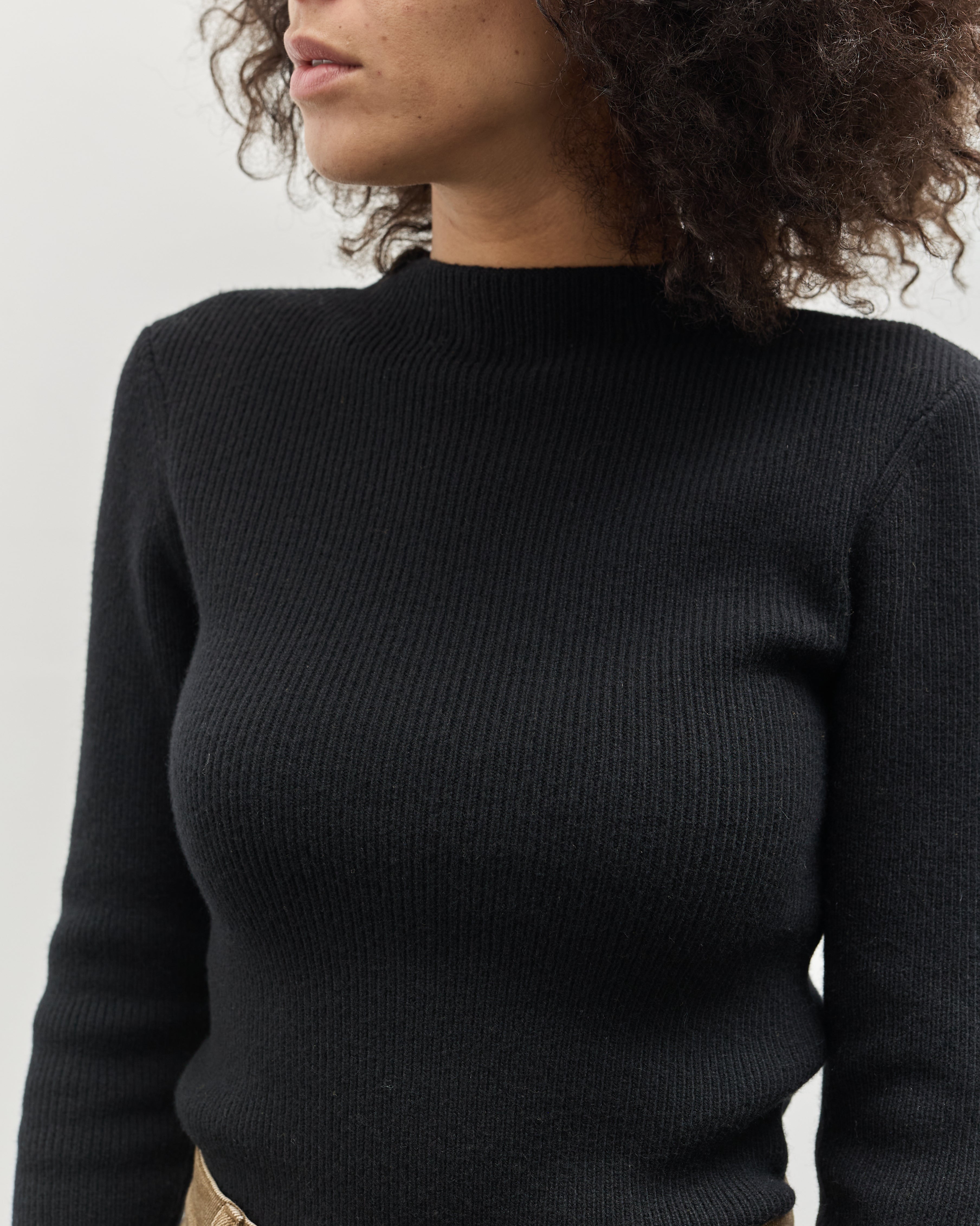 7115 Mockneck LS Top, Black – Glasswing