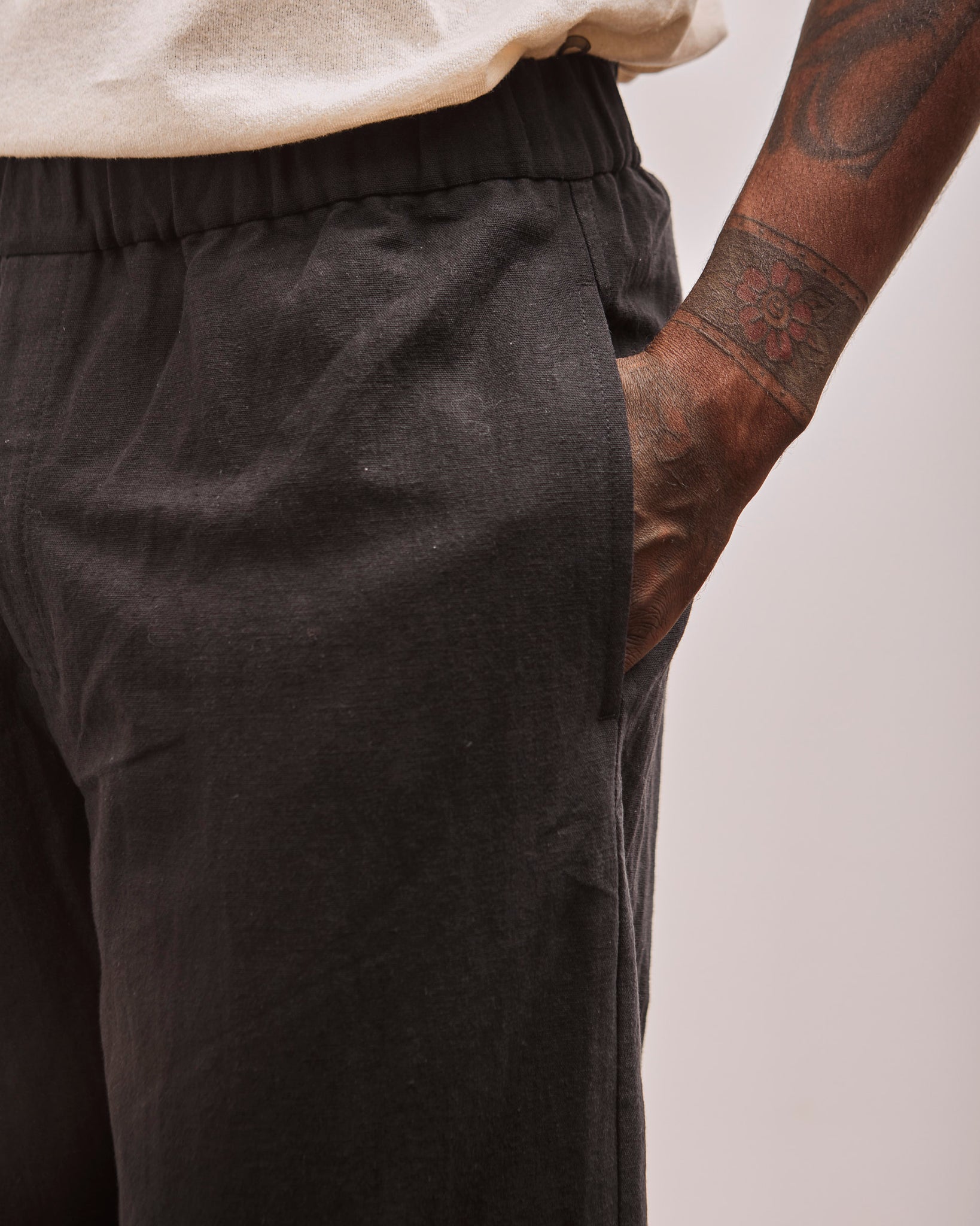 7115 Unisex Elastic Pull-Up Trouser, Canvas Black