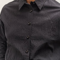 7115 by Szeki 3/4 Cropped Shirt Jacket, Textured Black
