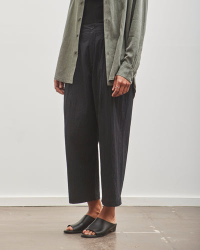 7115 by Szeki Signature Pleated Trouser, Faded Black