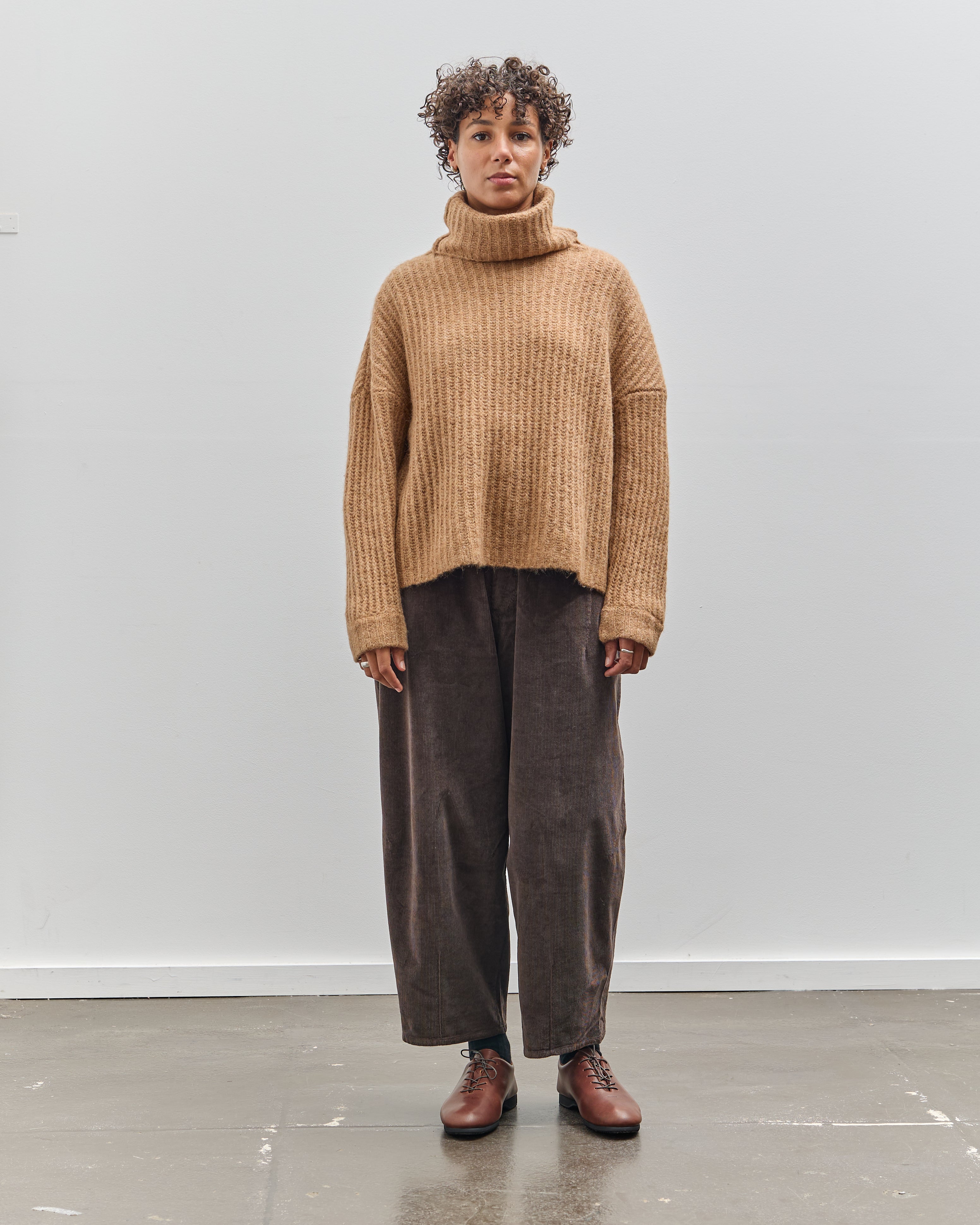 7115 by Szeki Chunky Turtleneck, Camel – Glasswing