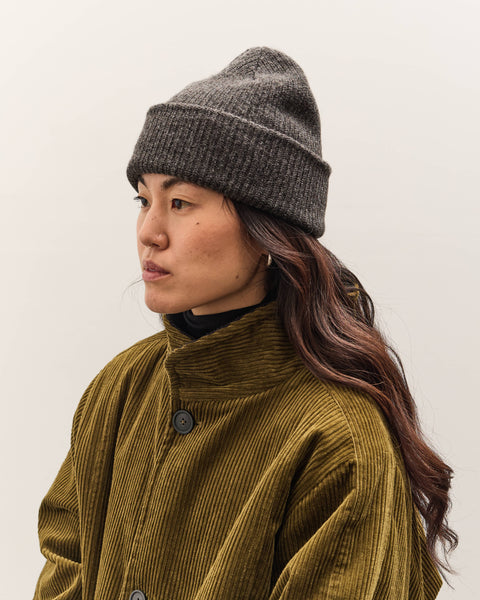 7115 by Szeki Signature Yak Beanie, Charcoal – Glasswing