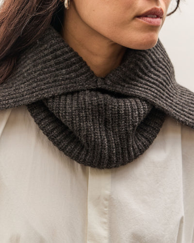 7115 by Szeki Yak Collar, Charcoal