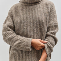 7115 by Szeki Chunky Turtleneck, Umber