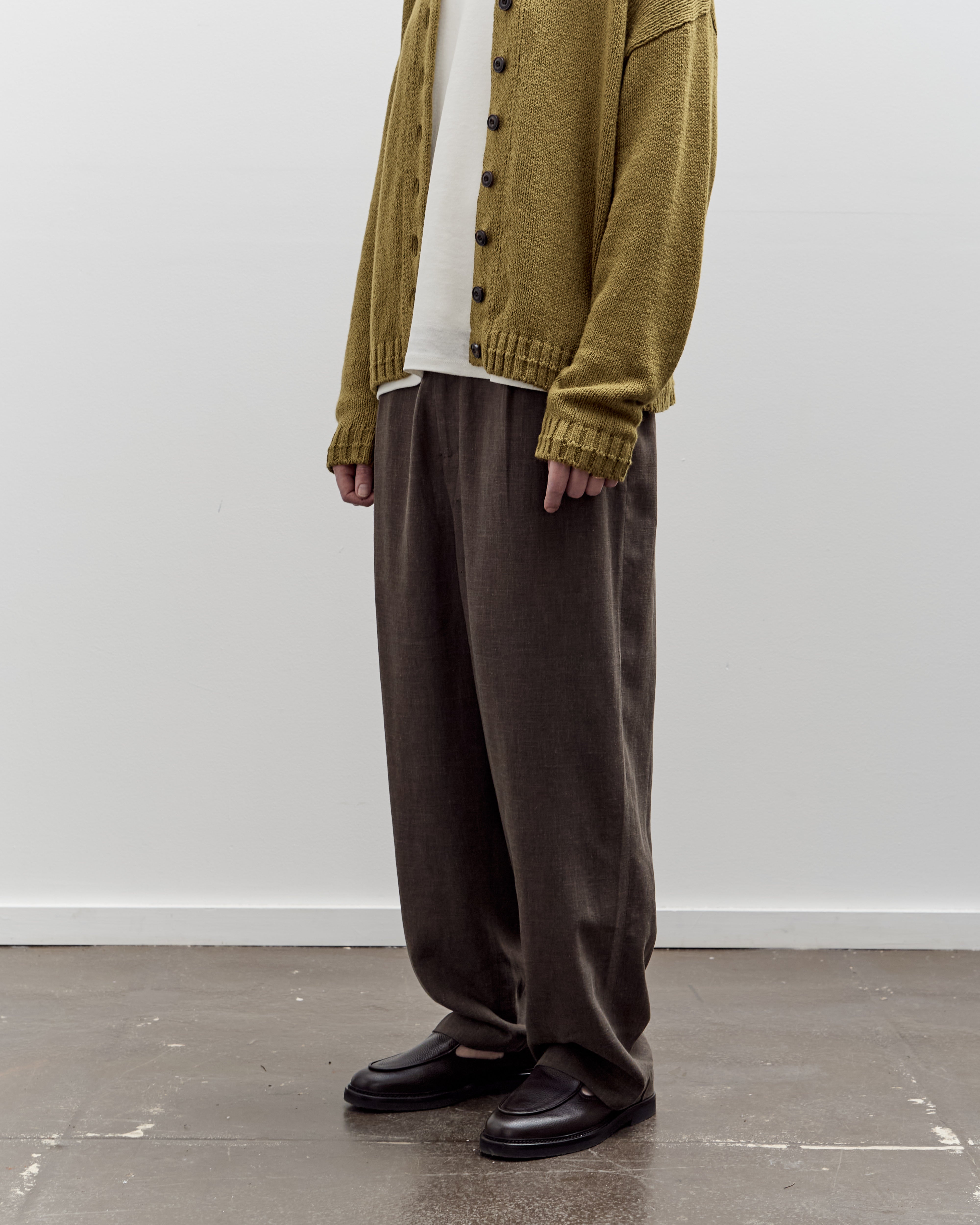 7115 by Szeki Elastic Drop Crotch Trousers, Olive Gray – Glasswing