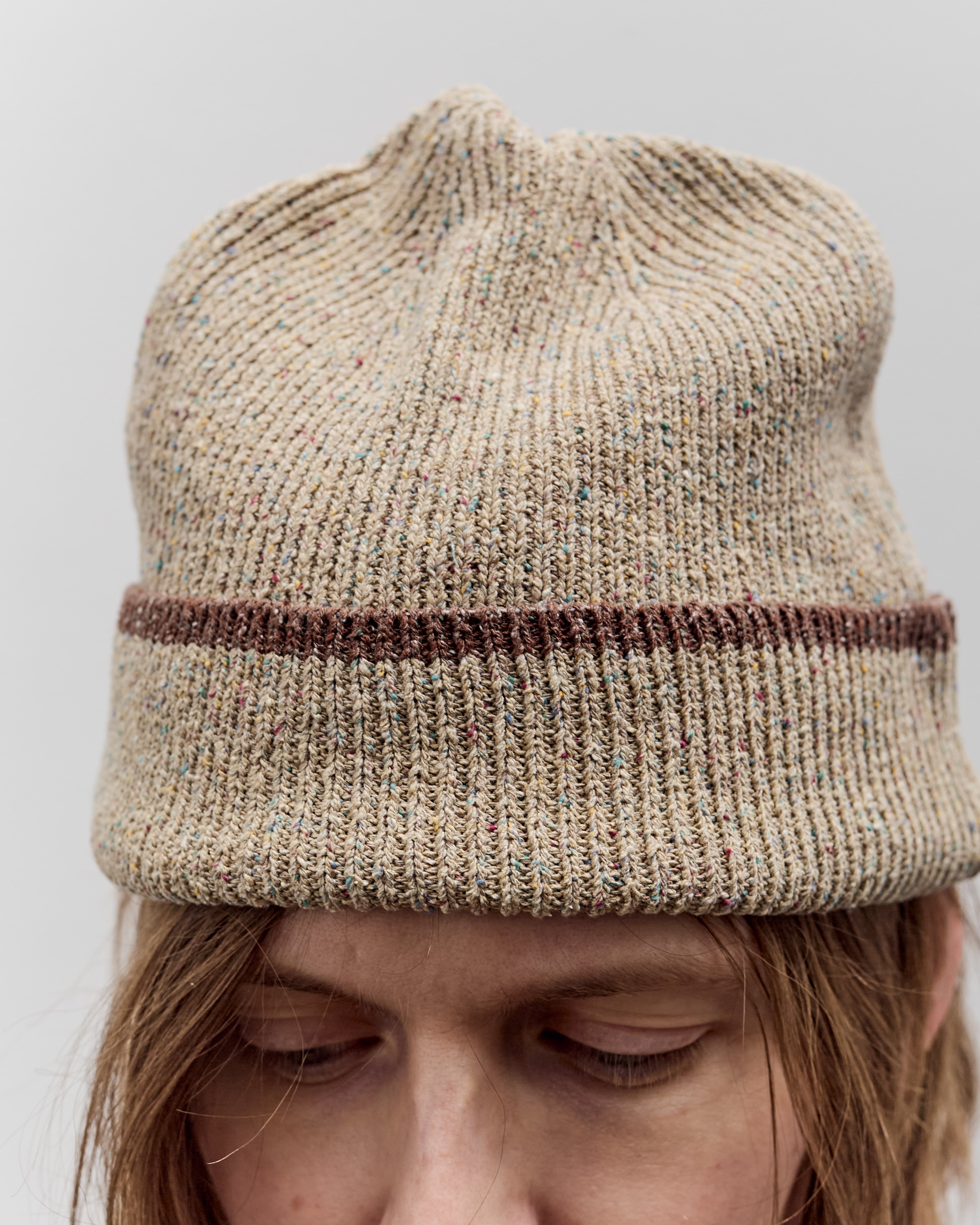 Aviva Jifei Xue Fold Beanie, Natural Mix – Glasswing