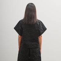 Black Crane Ripple Finish Top, Black