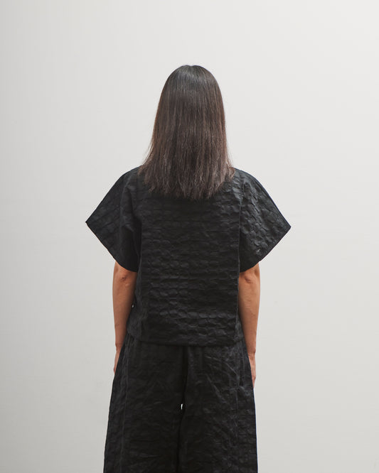 Black Crane Ripple Finish Top, Black