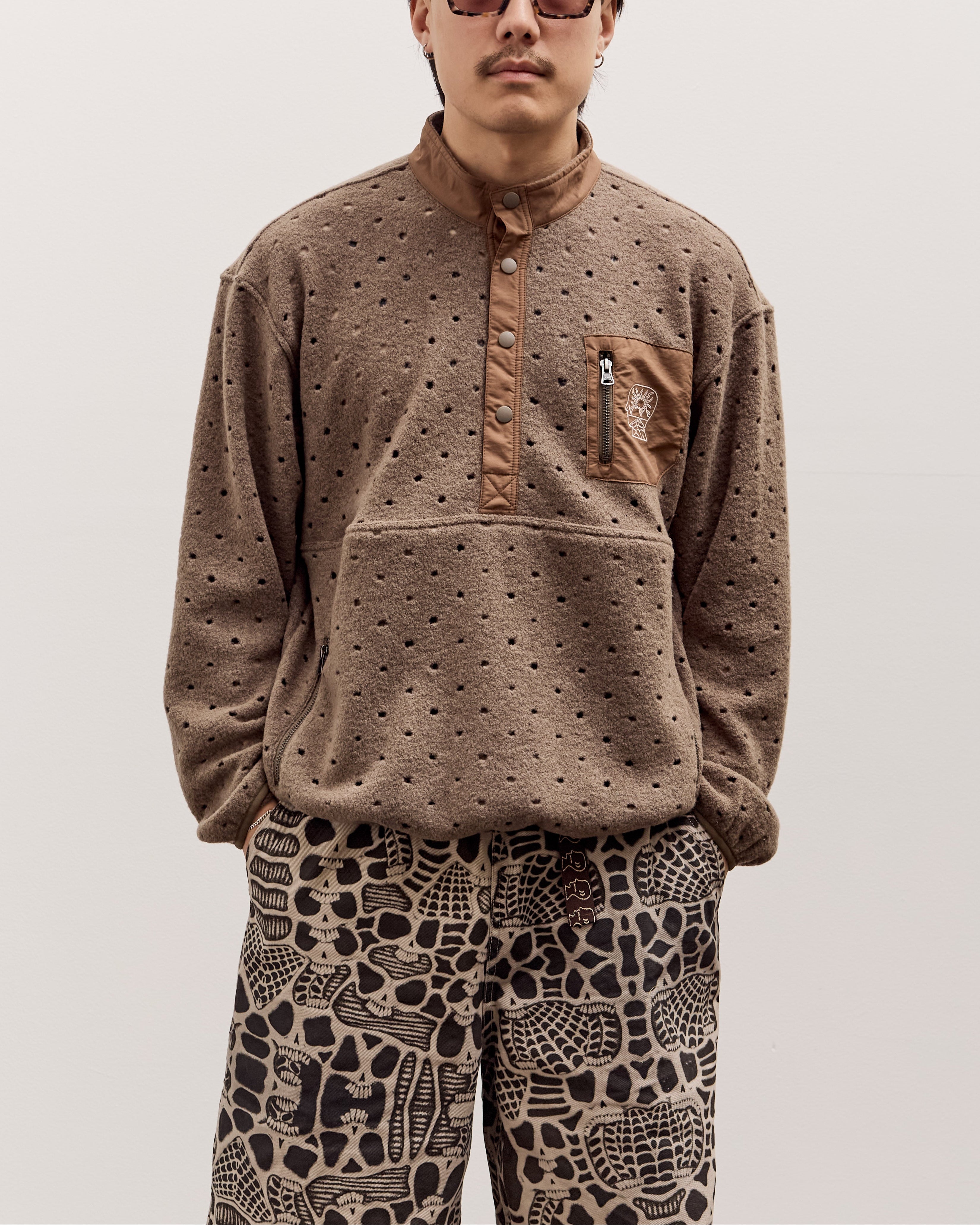 Brain Dead Hole Mock Neck Pullover Unisex, Brown – Glasswing