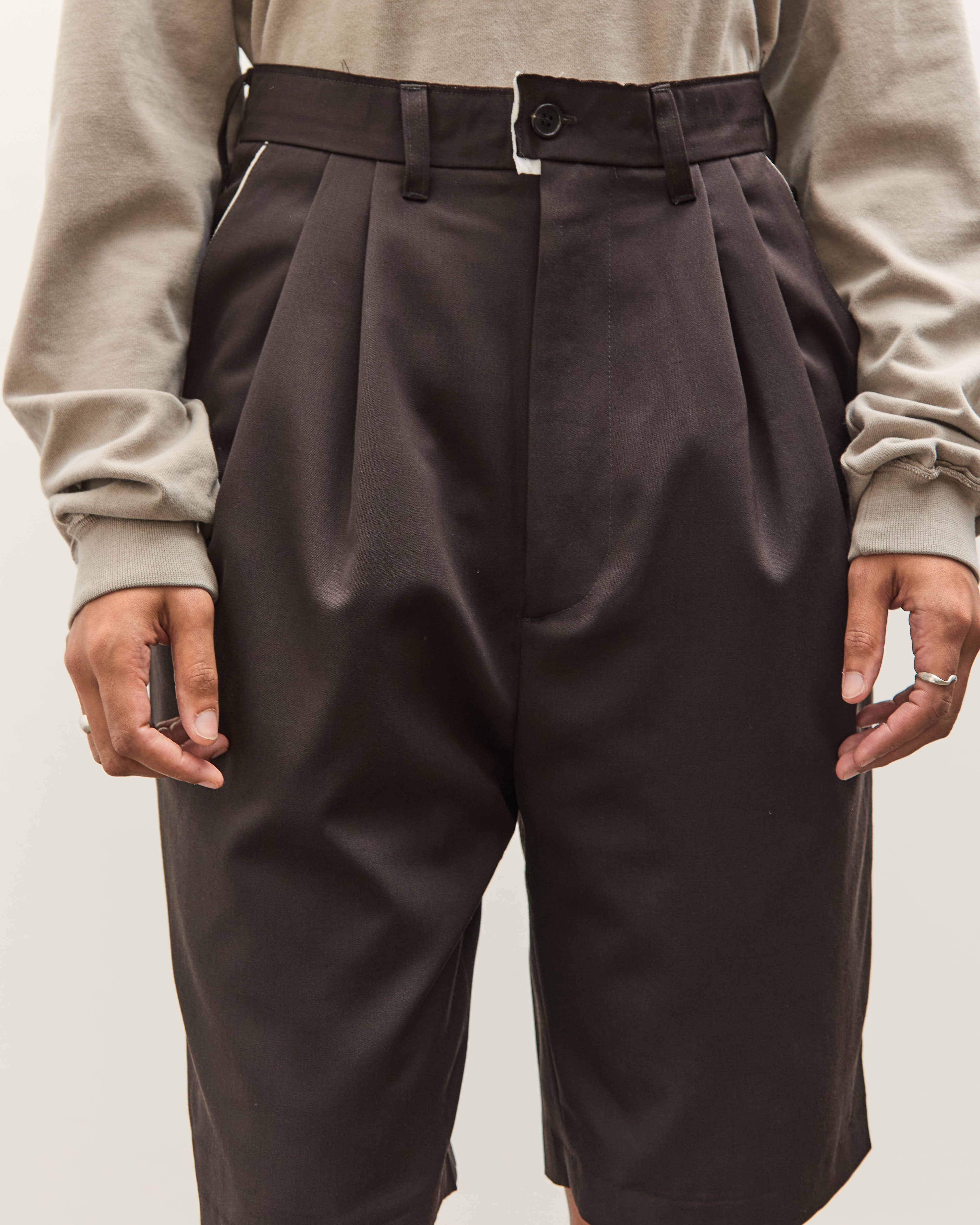 Camiel Fortgens Slim Suit Shorts, Faded Black – Glasswing