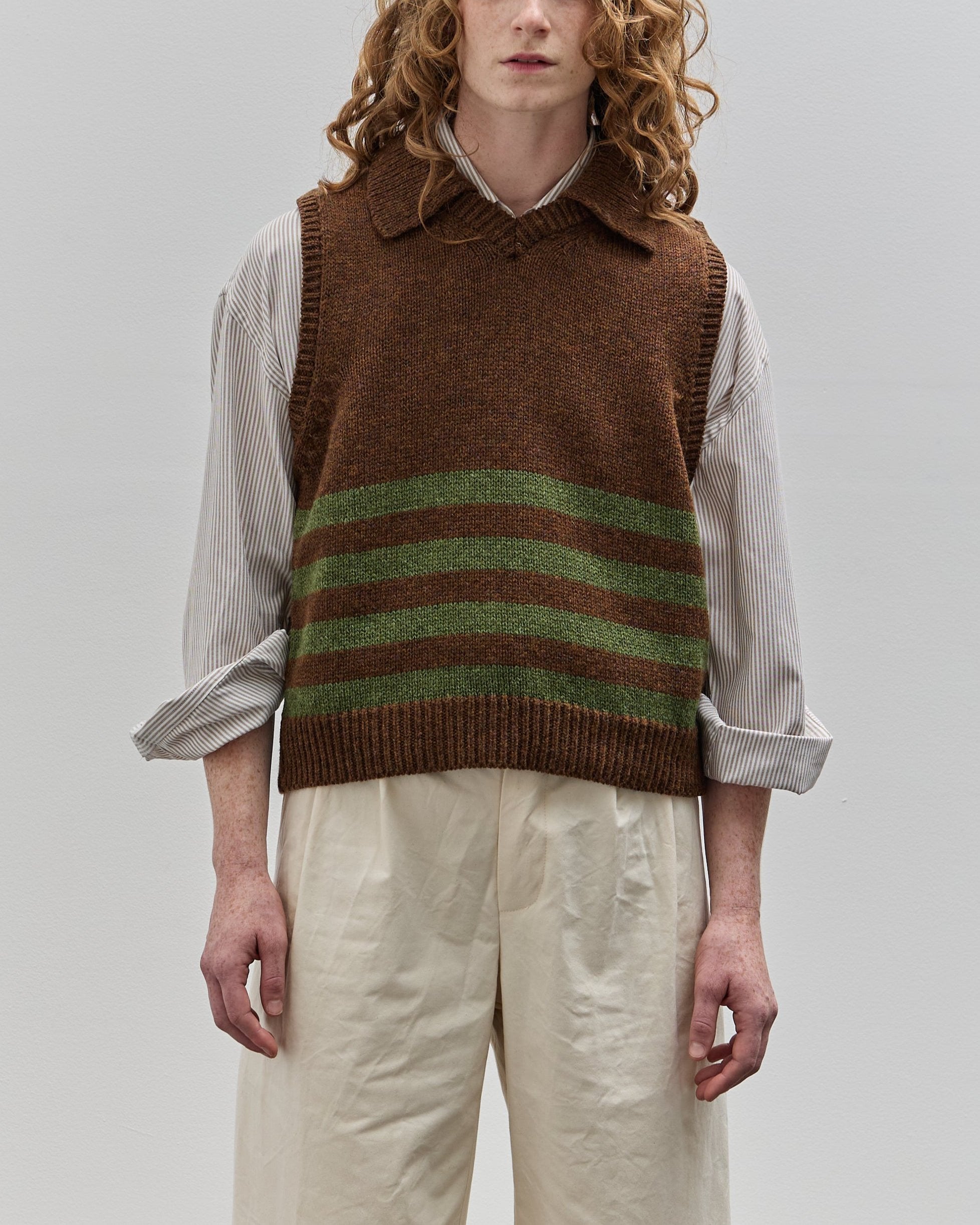 Cawley Lambswool Violet Vest, Dark Apple/Tobacco – Glasswing