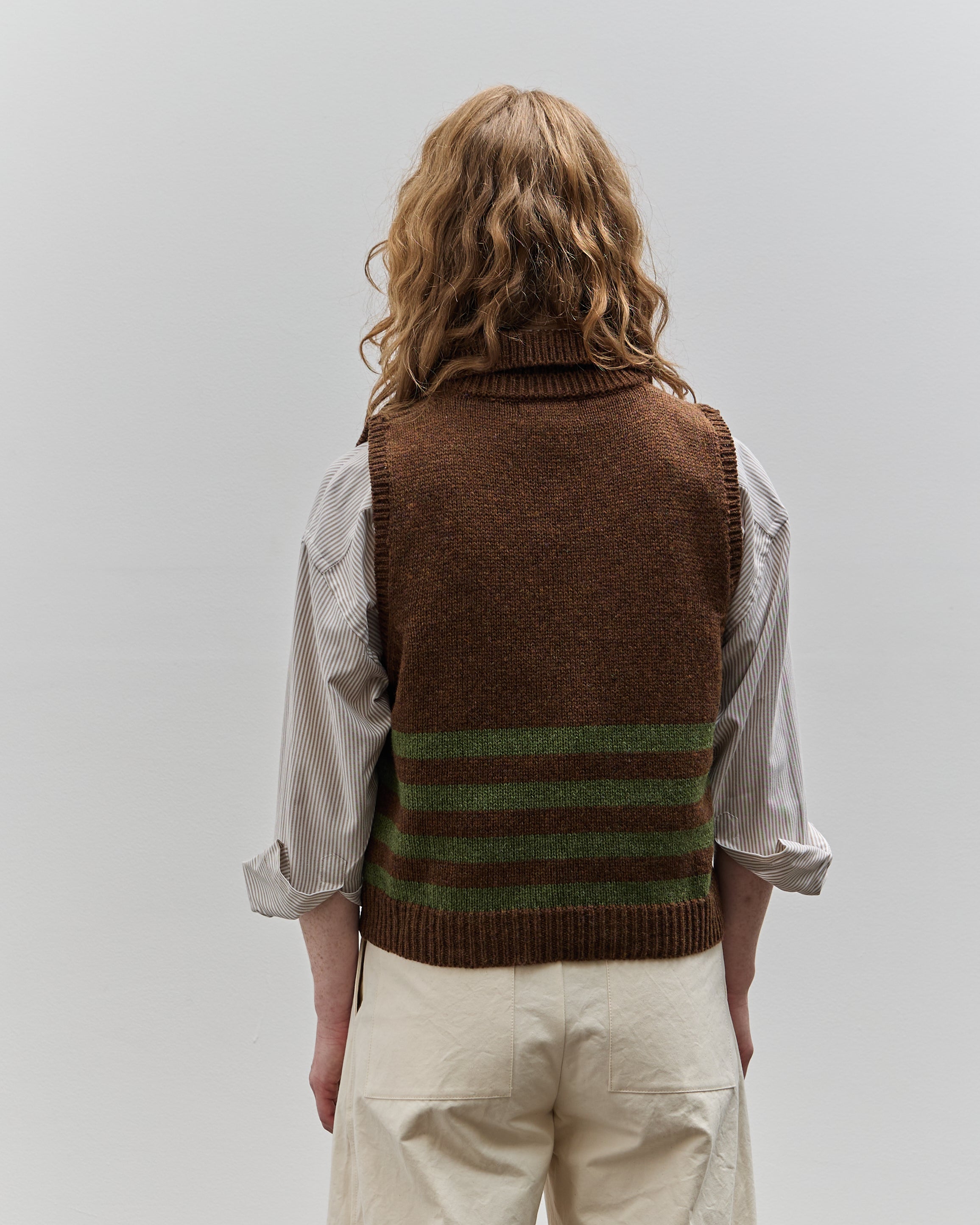 Cawley Lambswool Violet Vest, Dark Apple/Tobacco – Glasswing