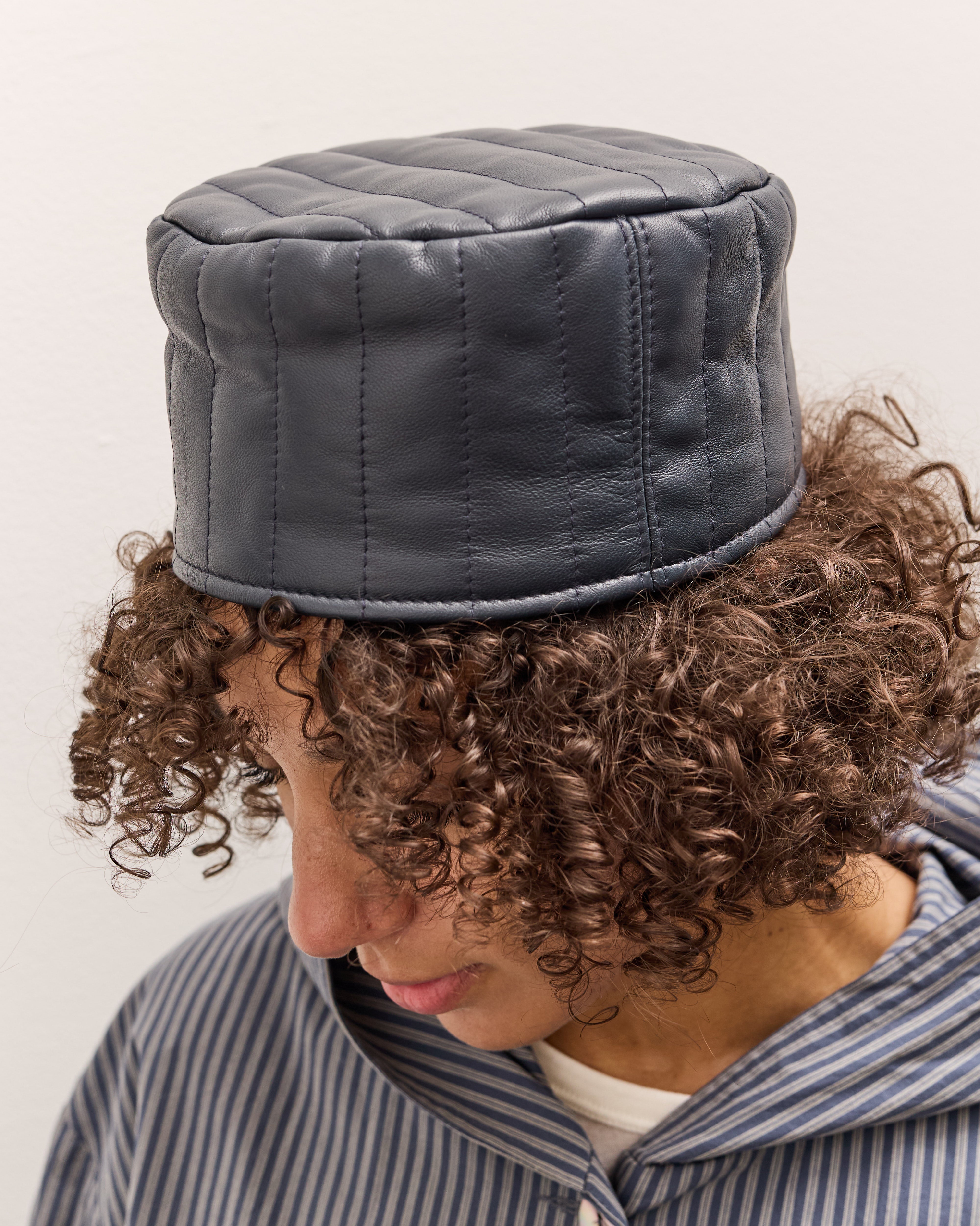 Quilted Nappa Pill Box Hat, Navy – Glasswing