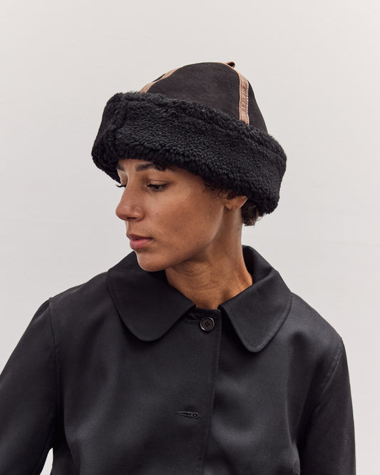 Suede Back Curly Contrast Panel Hat, Black/Tan