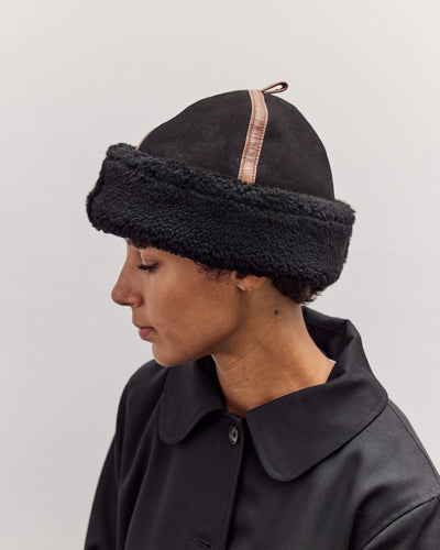 Suede Back Curly Contrast Panel Hat, Black/Tan