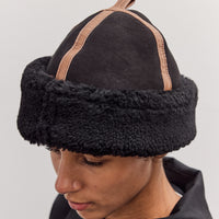 Suede Back Curly Contrast Panel Hat, Black/Tan