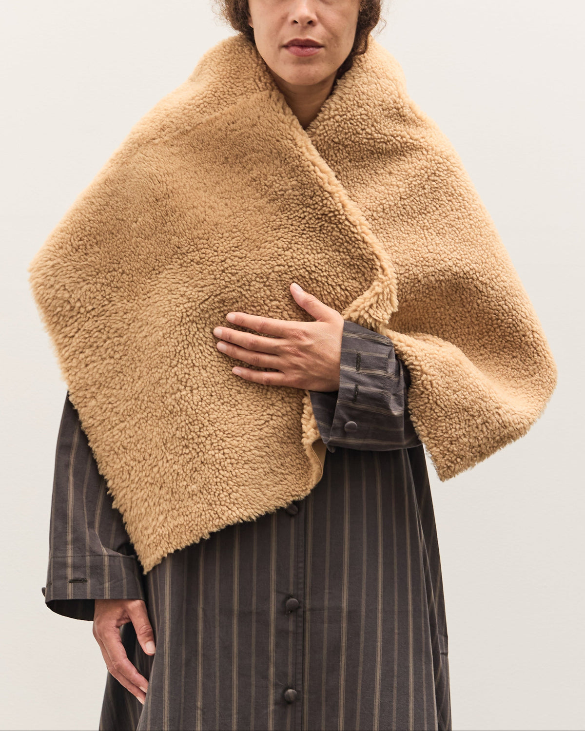 Cawley Tan Leather Back Curly Shawl, Tan – Glasswing