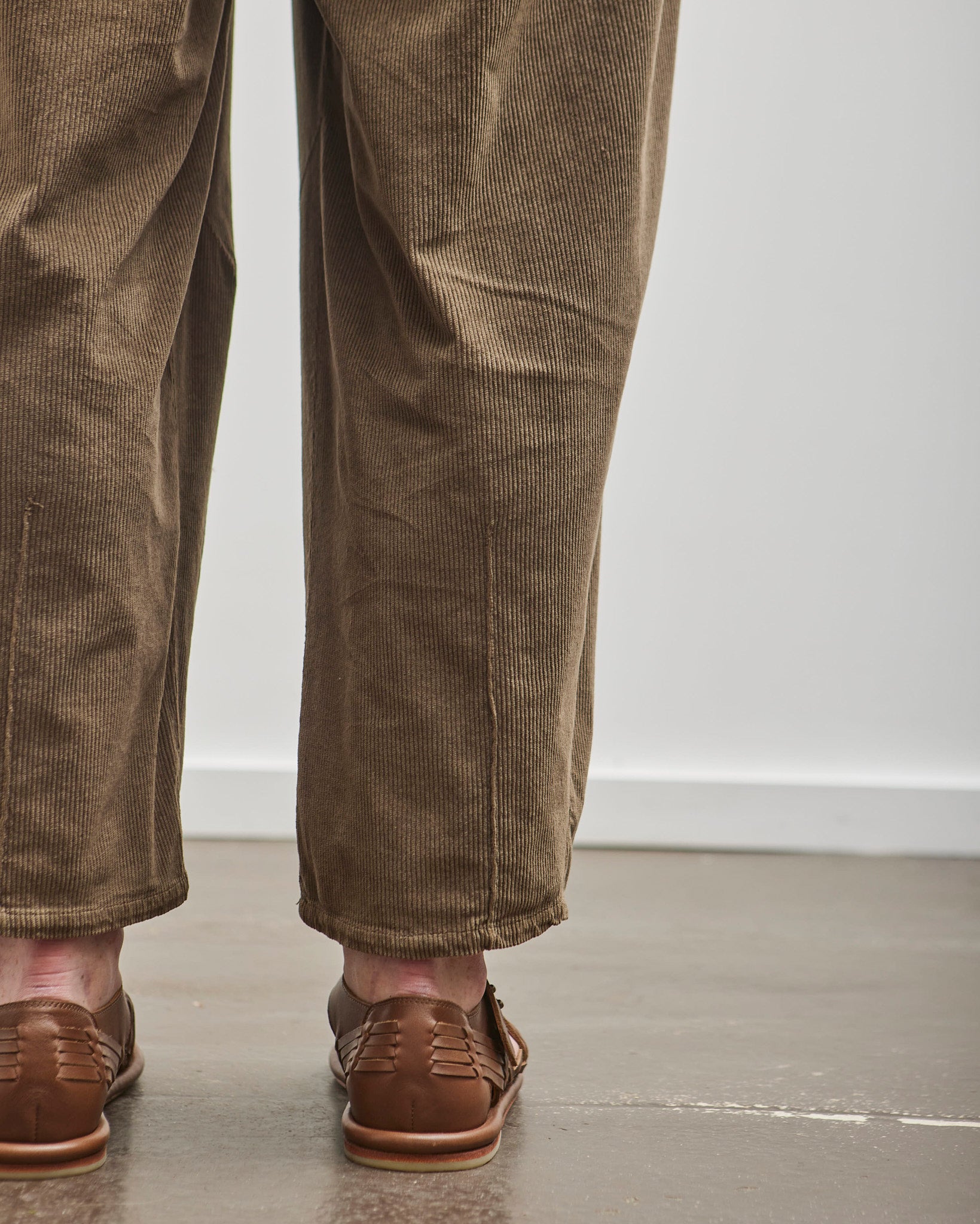 Cordera Cord Baggy Pants, Moss – Glasswing