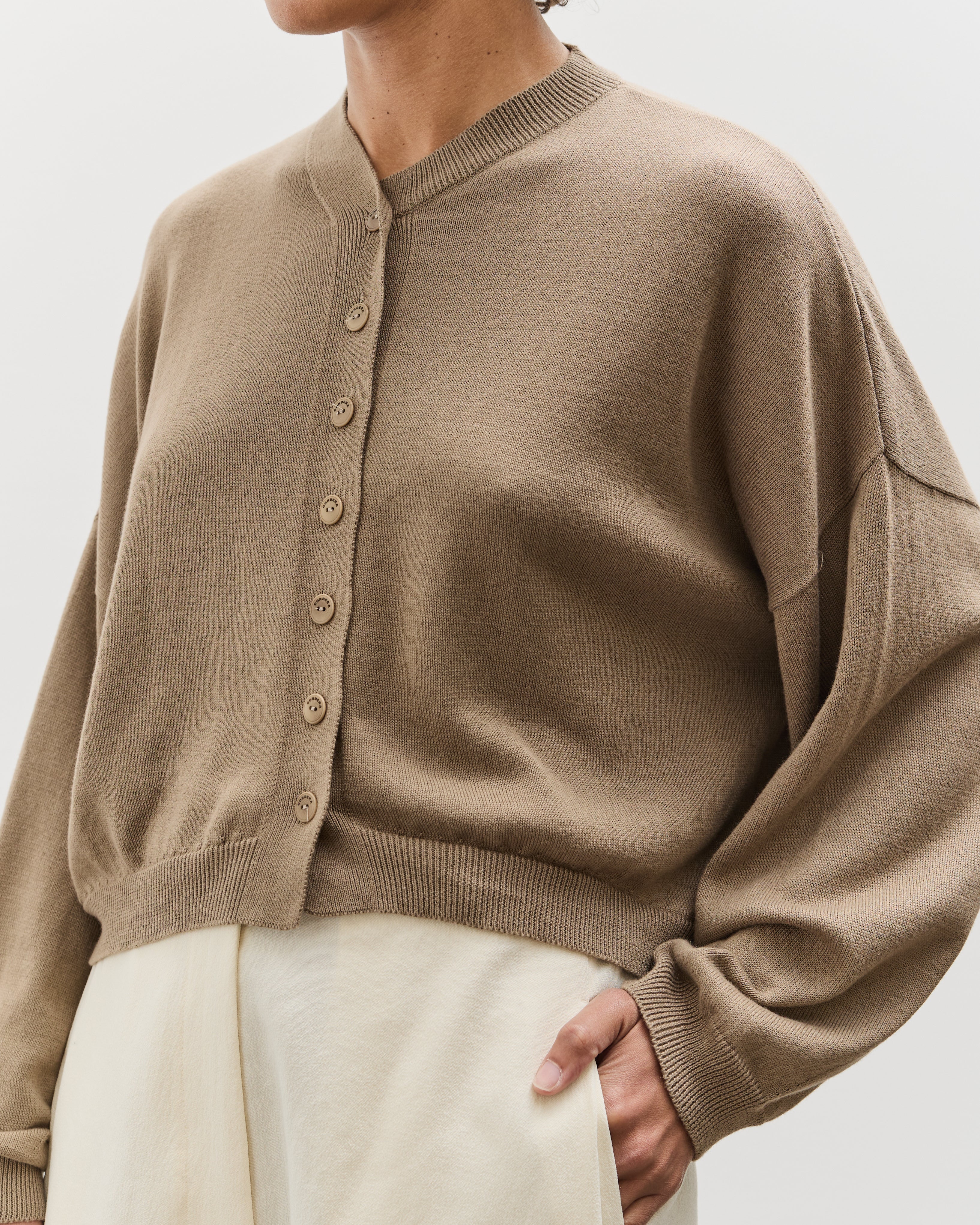 CORDERA COTTON BUTTONED TOP コットンカーディガン五分 Cordera Cotton Buttoned Top - Black | Garmentory