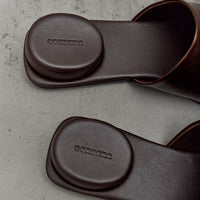 Cordera Estructura Mule, Hazelnut