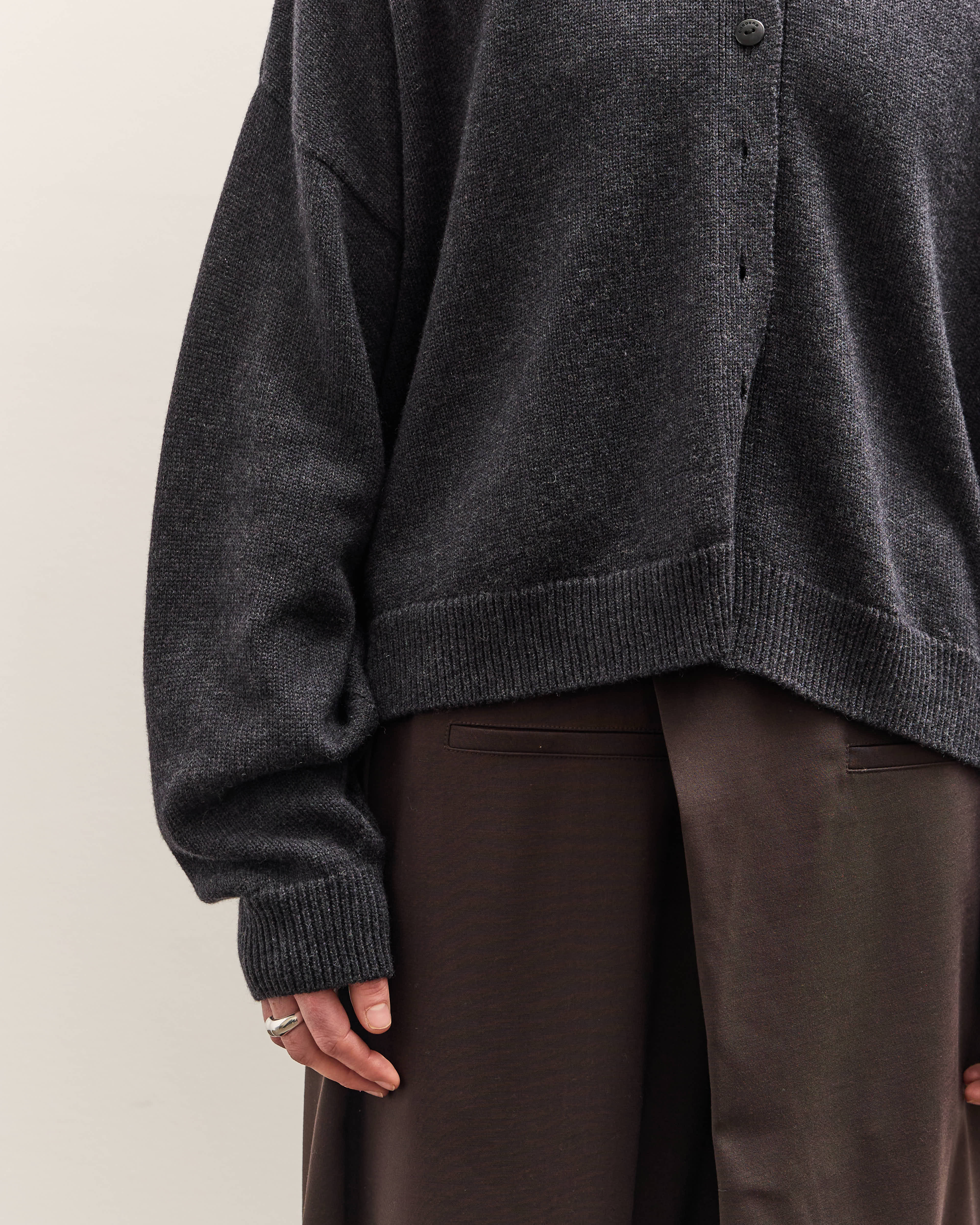 Cordera Merino Wool Cardigan, Anthracite – Glasswing