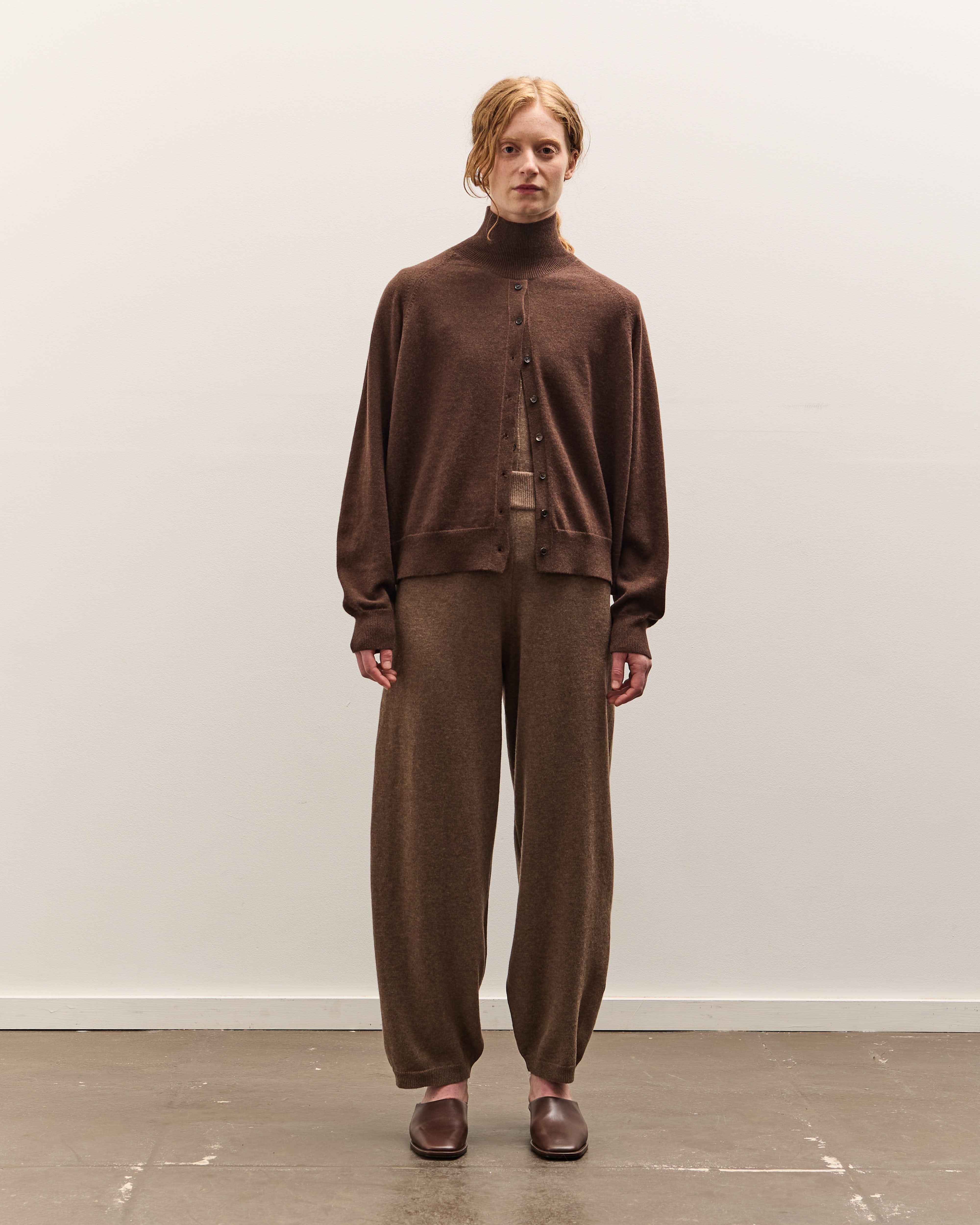 Cordera Merino Wool Curved Pants, Taupe – Glasswing