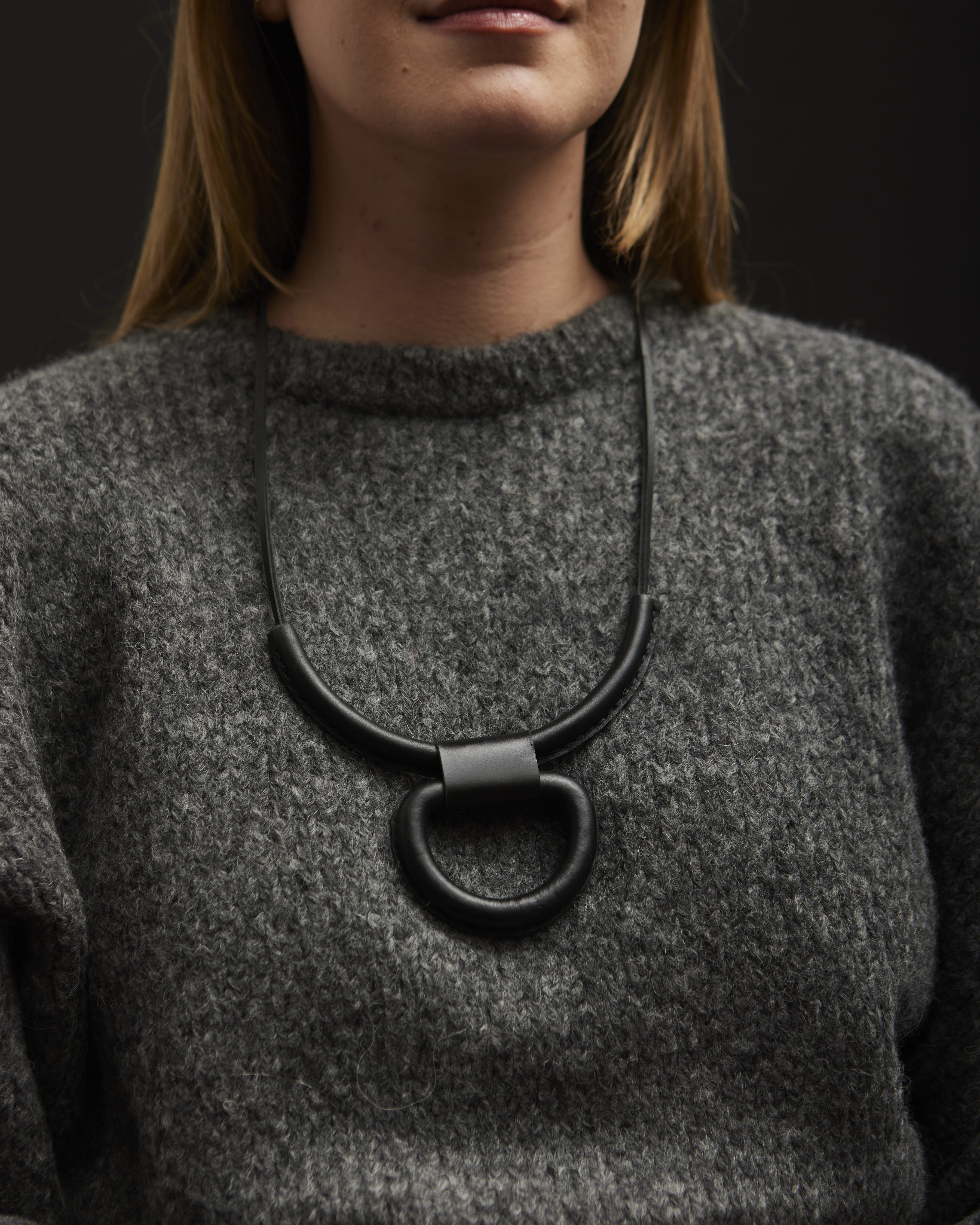 アクセサリー CRESCIONI FLOR LEAHTER NECKLACE BLACK CRESCIONI | FLOR LEAHTER NECKLACE / BLACK ハンドメイドレザー