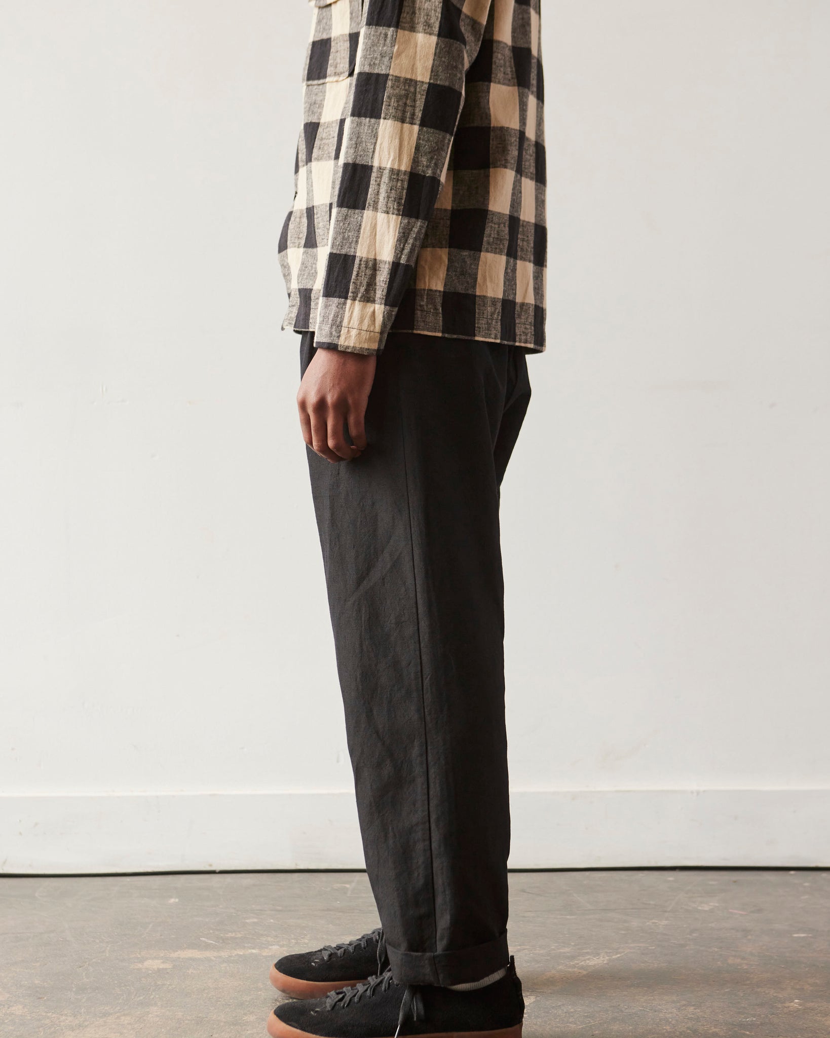 Evan Kinori Tropical Wool/Linen Canvas Single Pleat Pant, Black