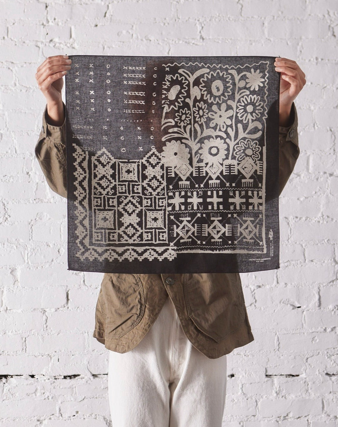 Engineered Garments｜ (Printed Bandana A - Black - Geome Engineered Garments - Printed Bandana (Black) | HHV