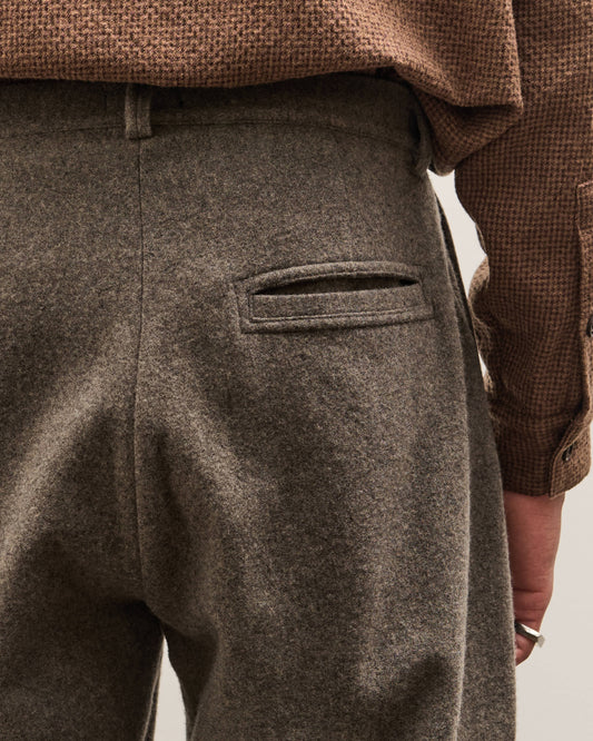 Evan Kinori Single Pleat Pant, Mid-Grey