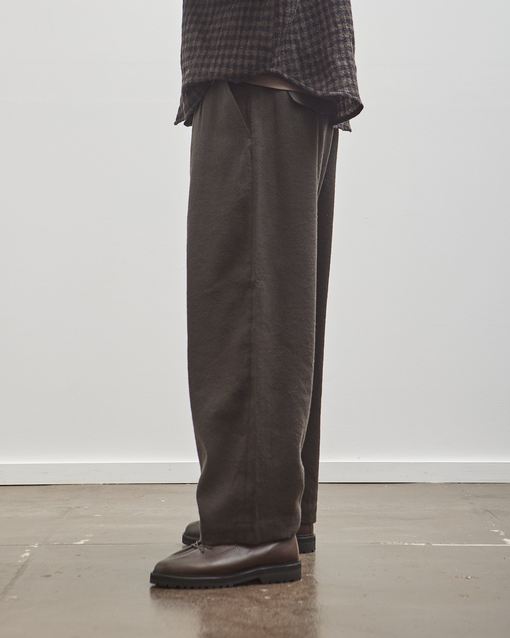 evan kinori 黒 pant 32 single pleat wool Single Pleat Pant - Brushed Wool/Cashmere Flannel, Navy