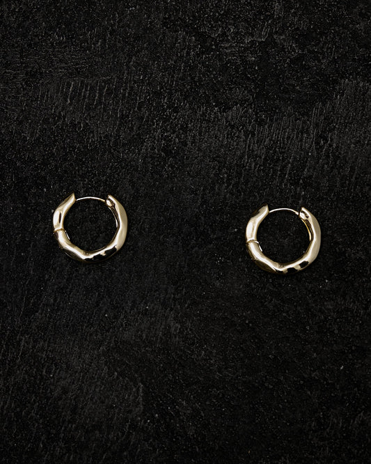 Machete Petite Wavy Hoops, Gold