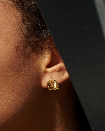 Agmes Gertrude Studs, Gold