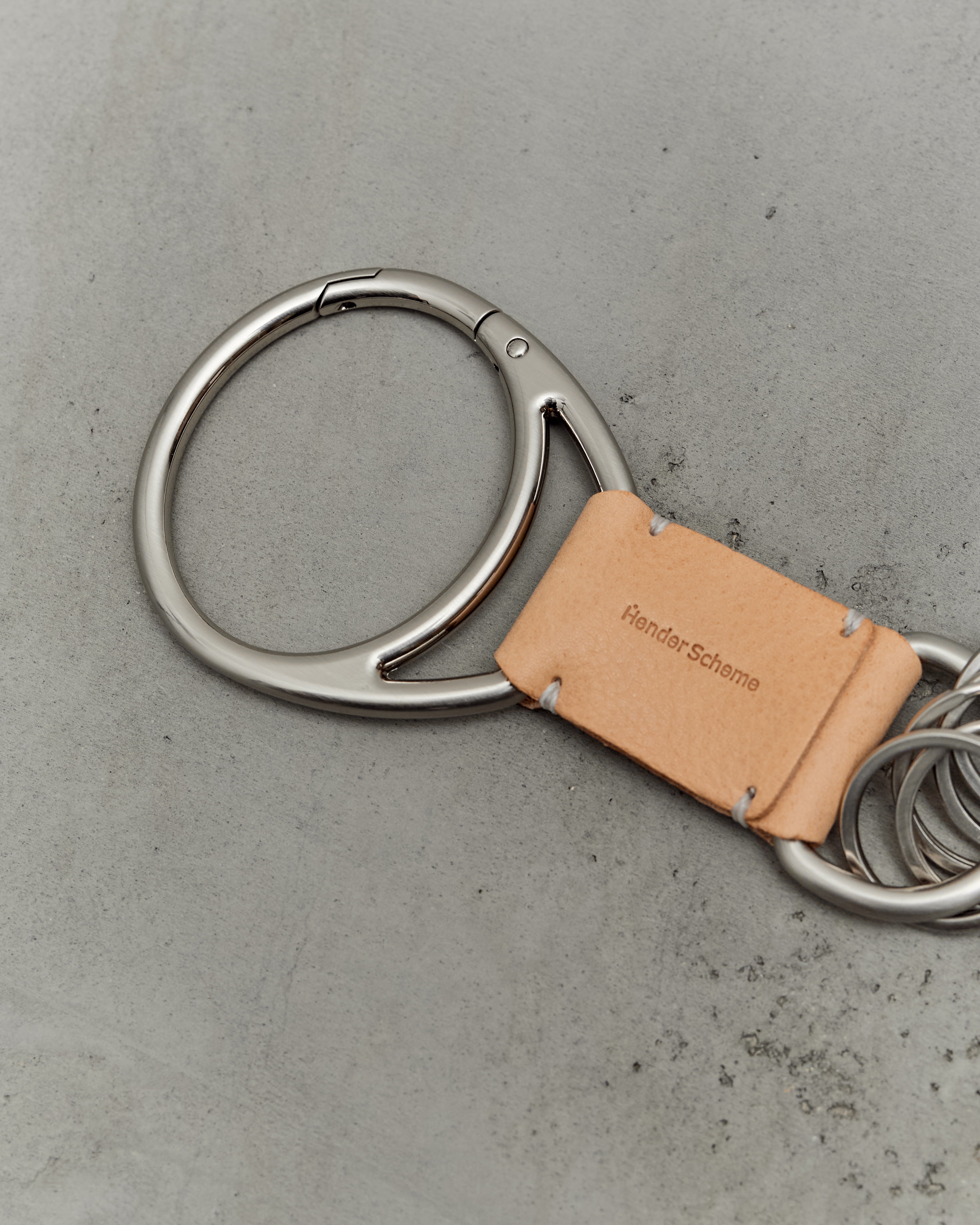 Hender Scheme Key Hook, Natural – Glasswing