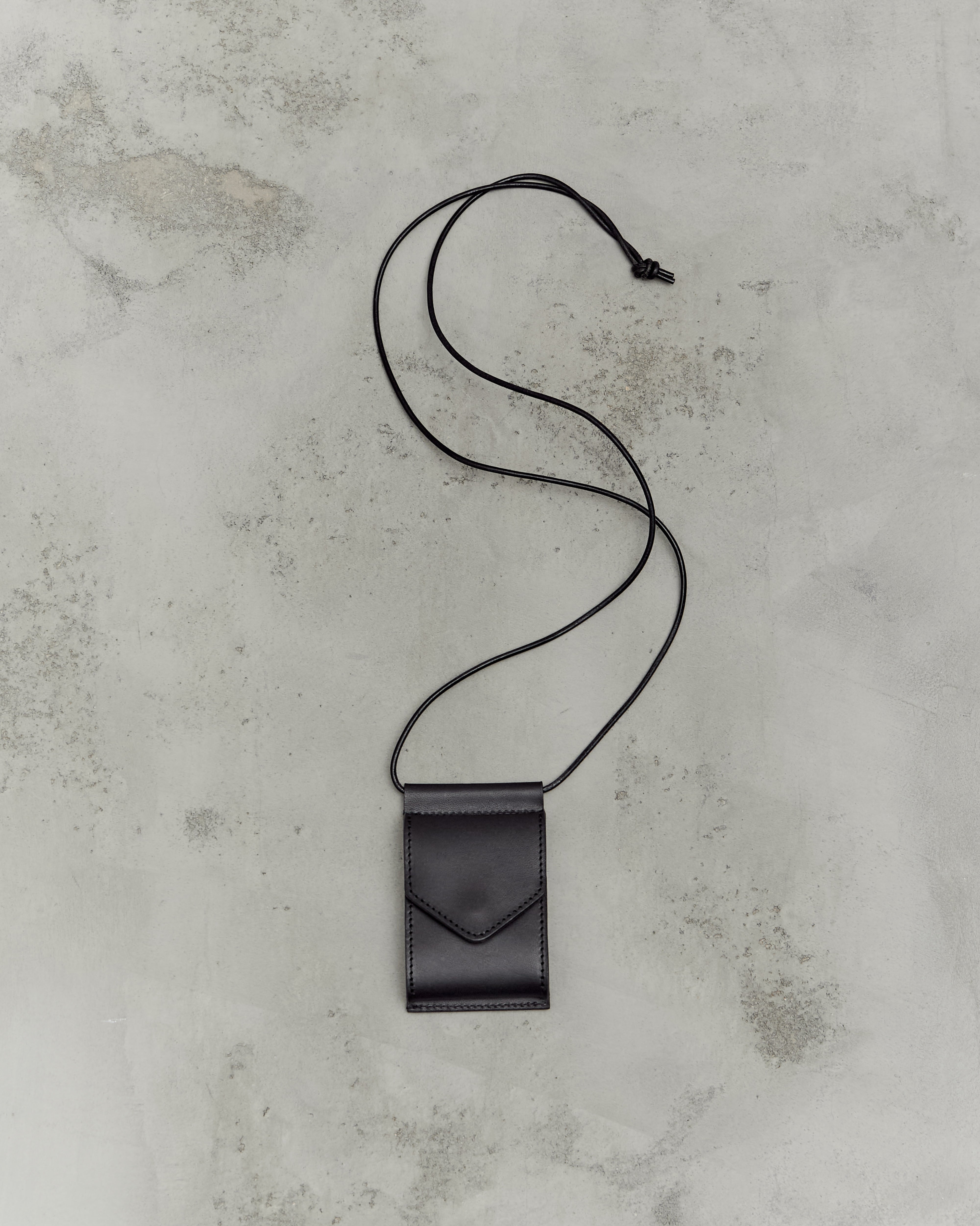 Hang Wallet, Black – Glasswing