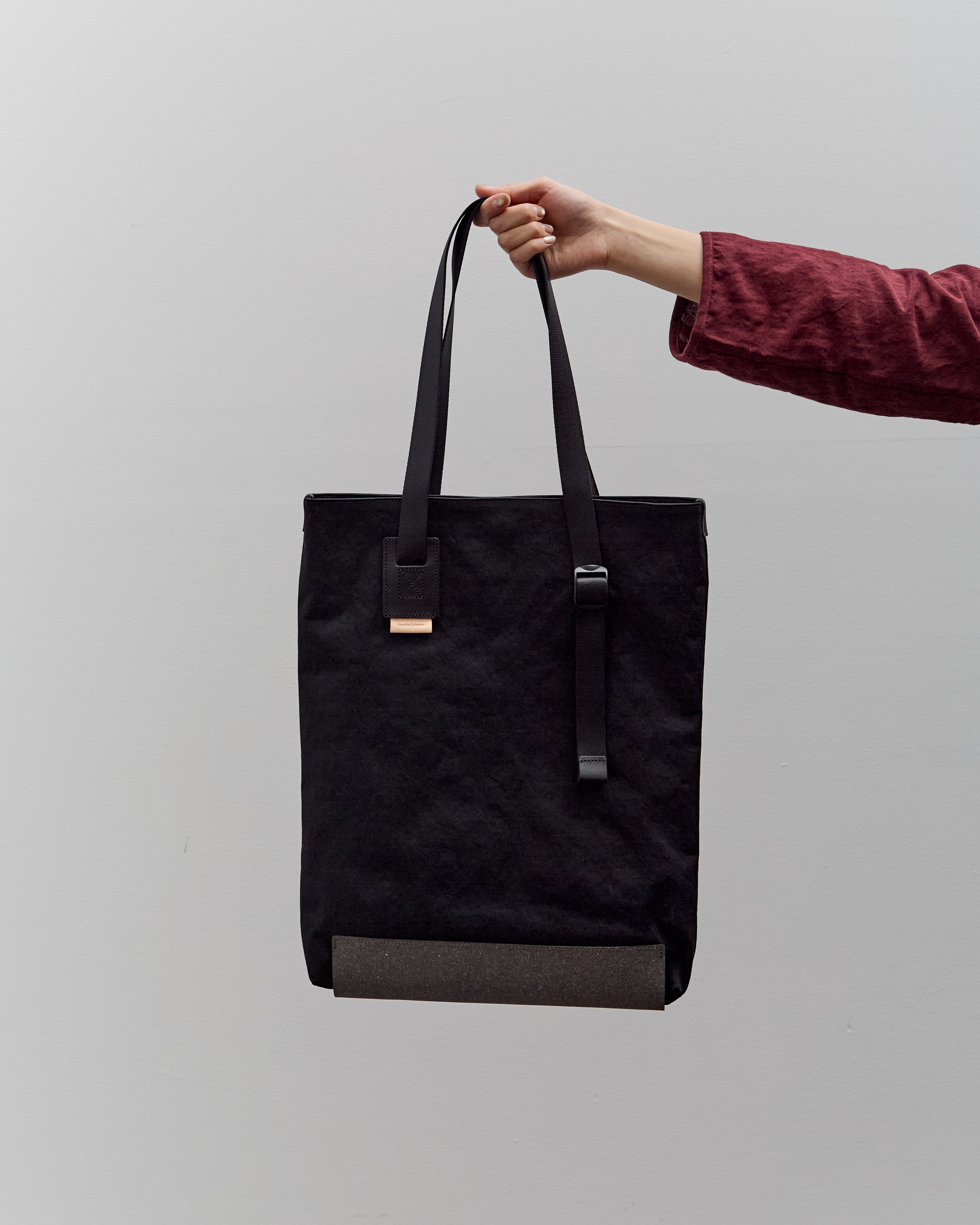 Hender Scheme Two Way Tote, Black – Glasswing