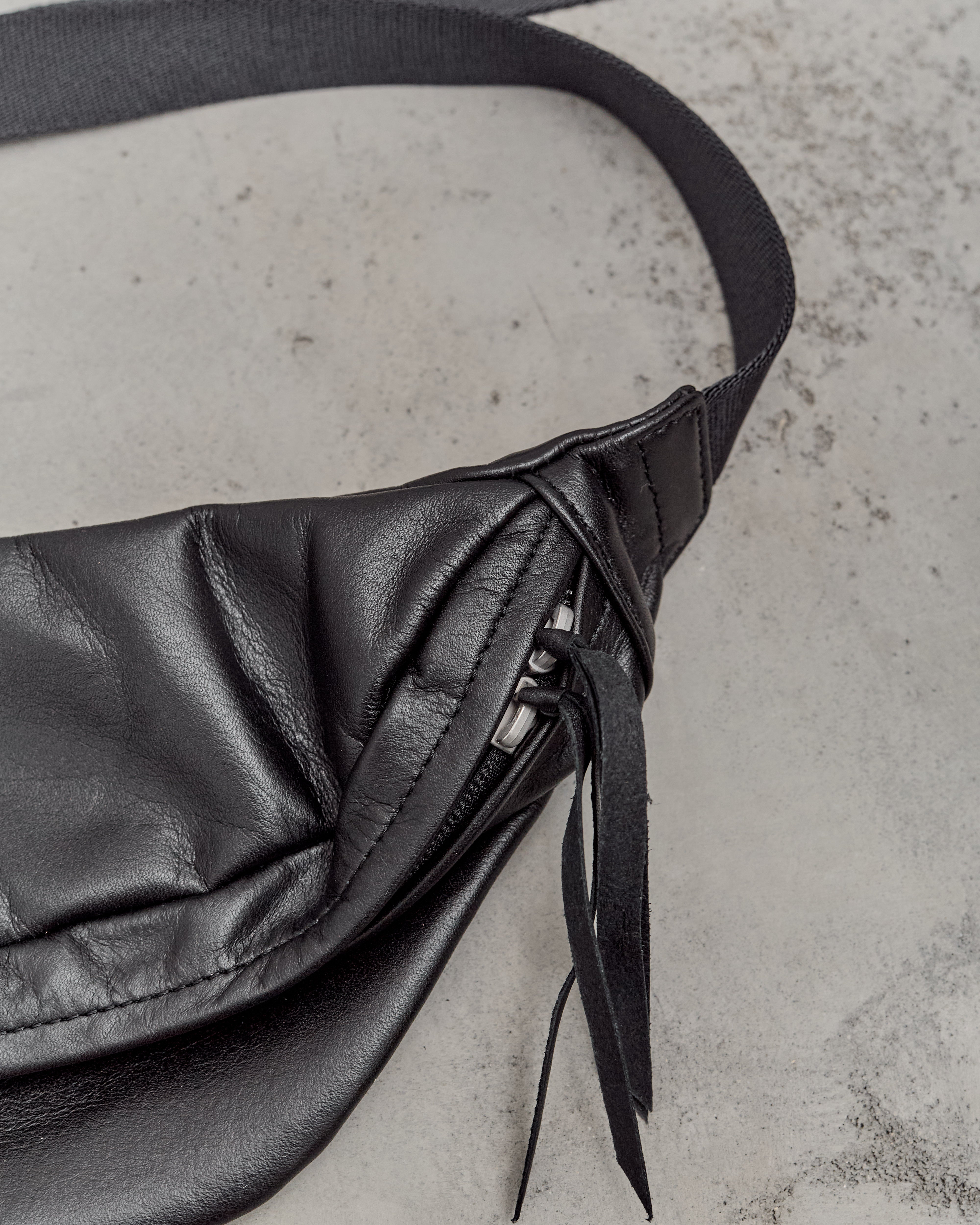 バッグ Hender Scheme 25AW cow waist pouch bag Hender Scheme Cow Waist Pouch, Black – Glasswing