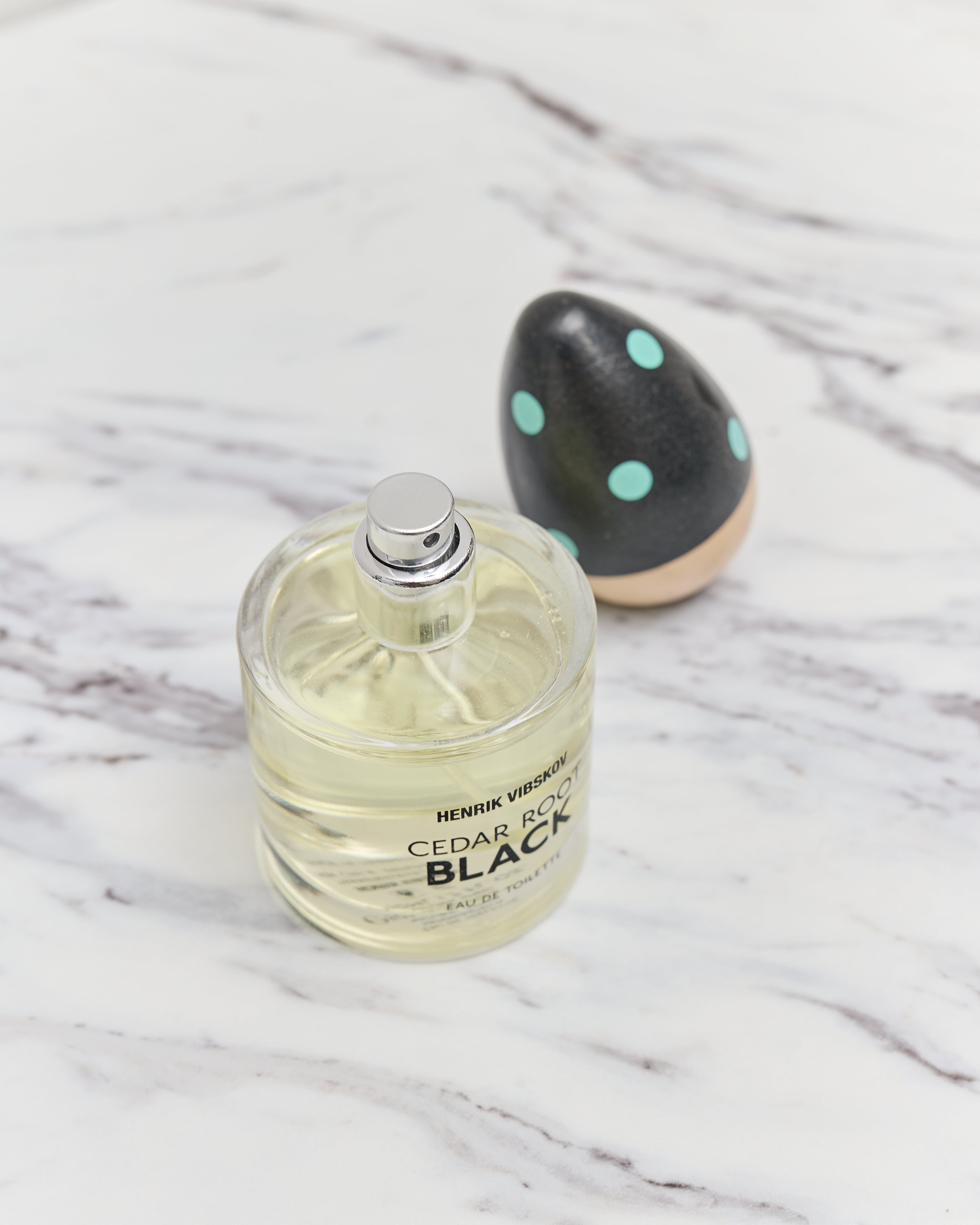 Henrik Vibskov Fragrance, Cedar Root Black – Glasswing